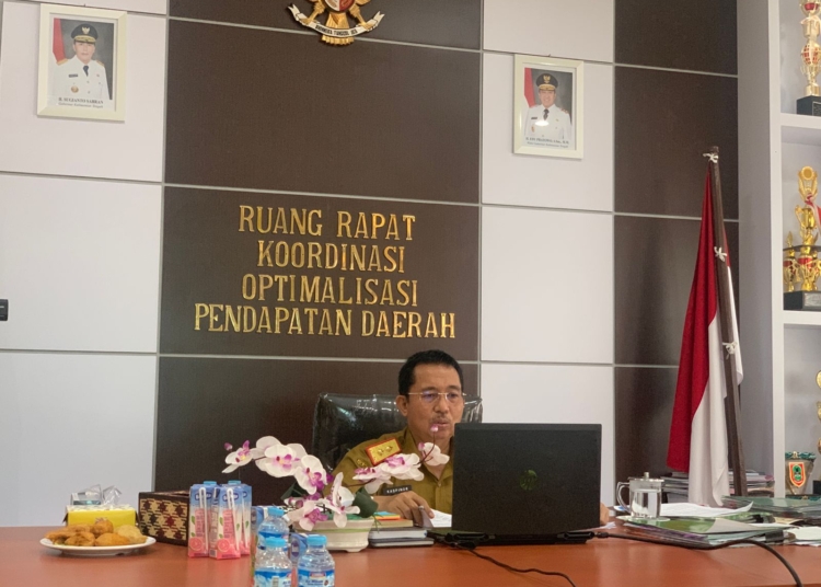 Kepala Badan Pendapatan Daerah (Bapenda) Kalteng Dr H Kaspinor SE Msi menjadi nara sumber dalam kegiatan Rakor Intensifikasi PBB Sektor P3 dan PPH,.