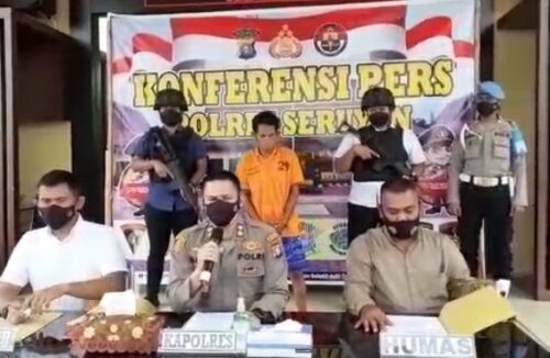 Kapolres Seruyan AKBP Bayu Wicaksono,  dalam pres release penengkapan pelaku narkoba.