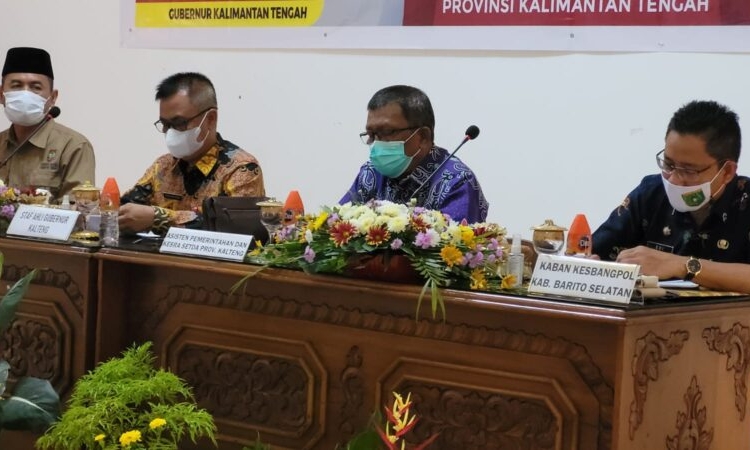 Asisten Bidang Pemerintahan dan Kesra Setda Prov. Kalteng Katma F. Dirun menyampaikan empat arahan khusus Gubernur Kalimantan Tengah. (Photo/ist)