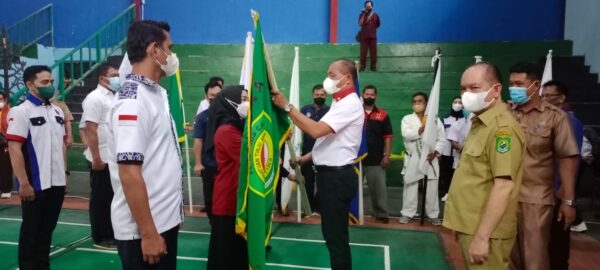 Ben Brahim S Bahat, MM, MT kukuhkan Pengurus Komite Olahraga Rekreasi Masyarakat Indonesia (Kormi), Cabang Olahraga dan Kordinator Olahraga Tingkat Kecamatan Se Kabupaten Kapuas. (IST)