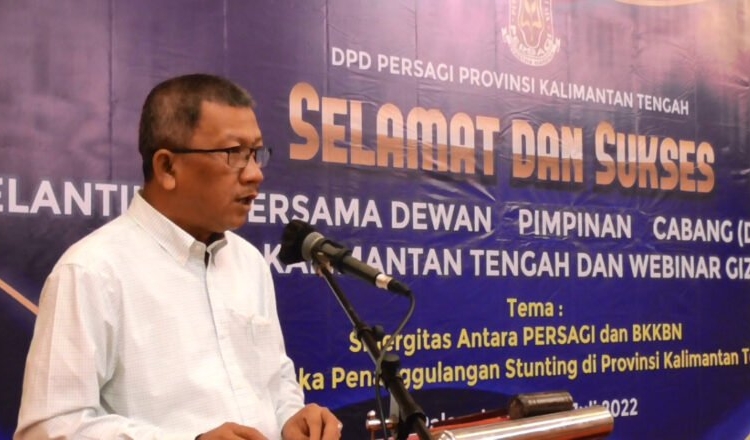 Asisten Pemerintahan dan Kesejahteraan Rakyat Setda Prov. Kalteng Katma F. Dirun saat memberikan sambutan pada acara Pelantikan DPC PERSAGI Kalteng. (Photo/Ni)