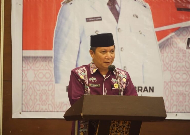 Sahli Gubernur Bidang KSDM Suhaemi membuka workshop pendalaman tugas DPRD Kabupaten Barito Selatan. (Photo/ist)