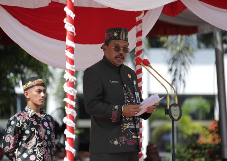 Sekda Prov. Kalteng H. Nuryakin saat membacakan sambutan Menteri Pemuda dan Olahraga. (Photo/ist)