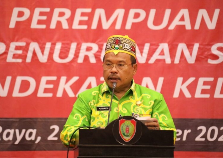 Sekda Nuryakin saat membacakan sambutan Gubernur. (Photo/ist)