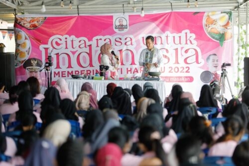 Acara demo masak yang digelar Srikandi Ganjar Kalimantan Tengah sangat antusias diikuti perempuan milienial, mahasiswa, aktifis muda dan influencer serta pendukung Ganjar Presiden 2024. (Photo/ist)