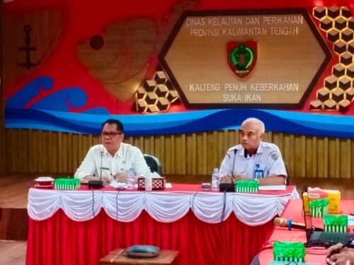 Kepala Dislutkan Prov. Kalteng Darliansjah saat memimpin rapat tindak lanjut PKS antara Pemprov. Kalteng dengan IPB University. (Photo/ist)