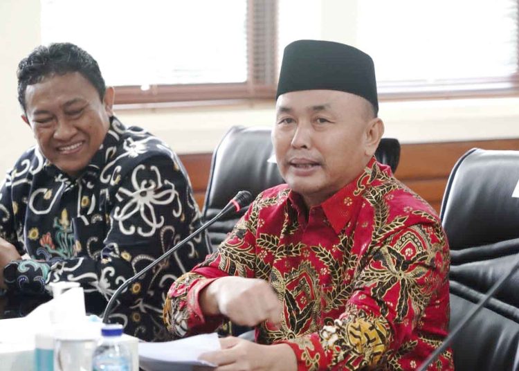 Gubernur Kalteng H. Sugianto Sabran didampingi Wagub H. Edy Pratowo saat menyampaikan paparannya. (Photo/dede)