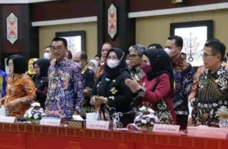 Wakil Bupati Murung Raya Rejekiinor dan sejumlah Wabup lainnya saat menghadiri Musrenbang RKPD Provinsi Kalteng. (ist)