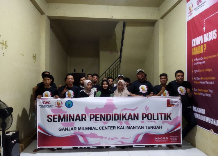 Puluhan milenial yang mengikuti Seminar Pendidikan Politik di Posko GMC. (Photo/ist)