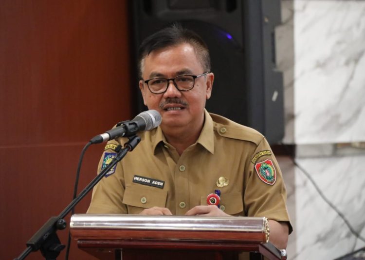 Sahli Gubernur Kalteng Bidang Pemerintahan, Hukum dan Politik Herson B. Aden saat menyampaikan sambutannya. (Photo/fery)