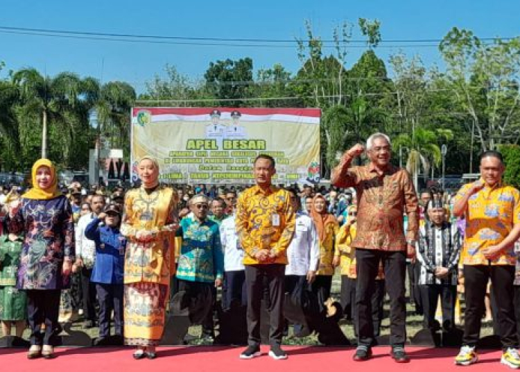 Perpisahan antara Walikota dan kalangan DPRD Kota Palangka Raya, baru-baru ini. Foto : IM