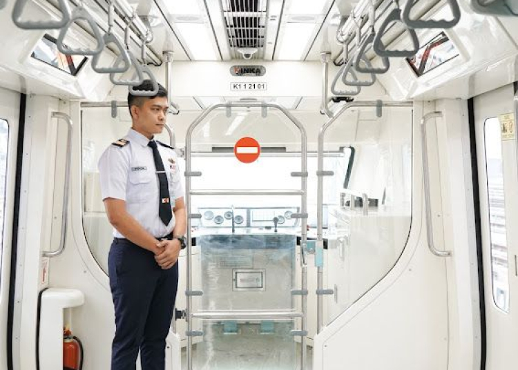 LRT Jabodebek merupakan transportasi berbasis rel tanpa masinis yang pertama kalinya hadir melayani masyarakat Indonesia. (Photo/ist)