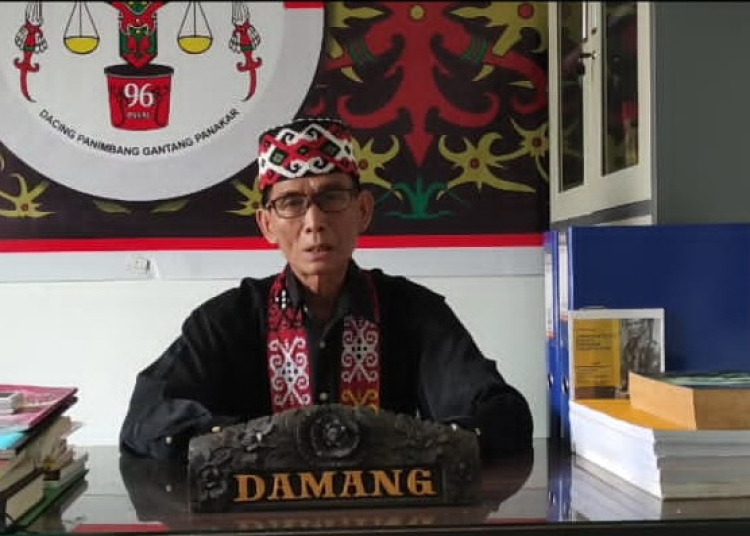 Ketua Forum Damang Kalimantan Tengah, Drs. Kardinal Tarung