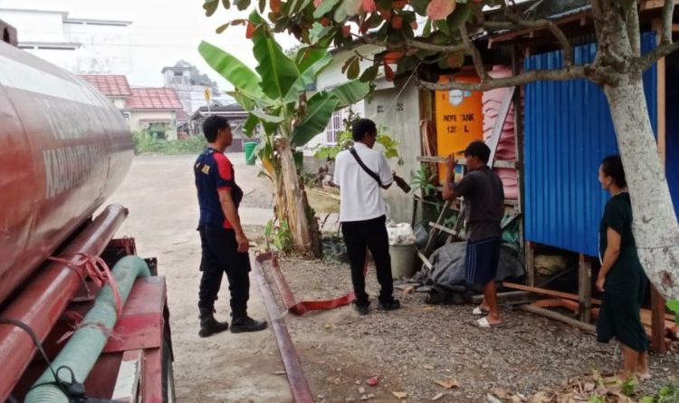 Perumdan Tirta Barito Buntok salurkan air bersih