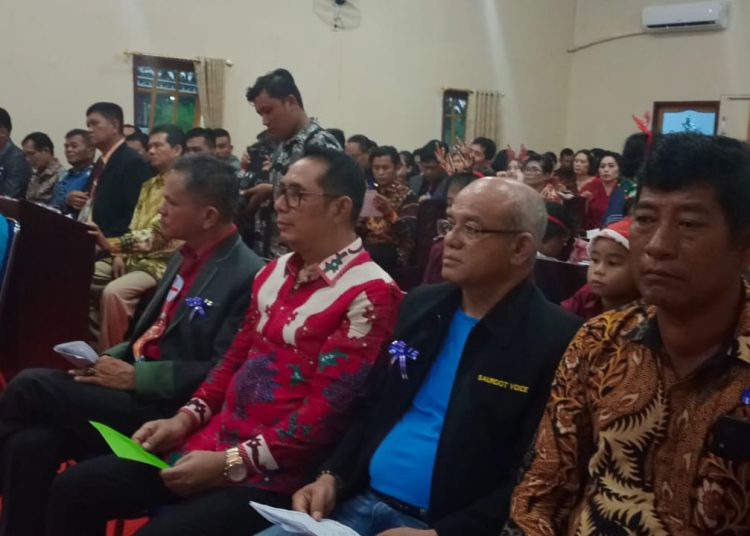 Jemaat HKBP Kapuas melaksanakan Ibadah yang dirangkai dengan perayaan Natal Tahun 2023 pada Selasa sore (19/22/2023). (Ist)