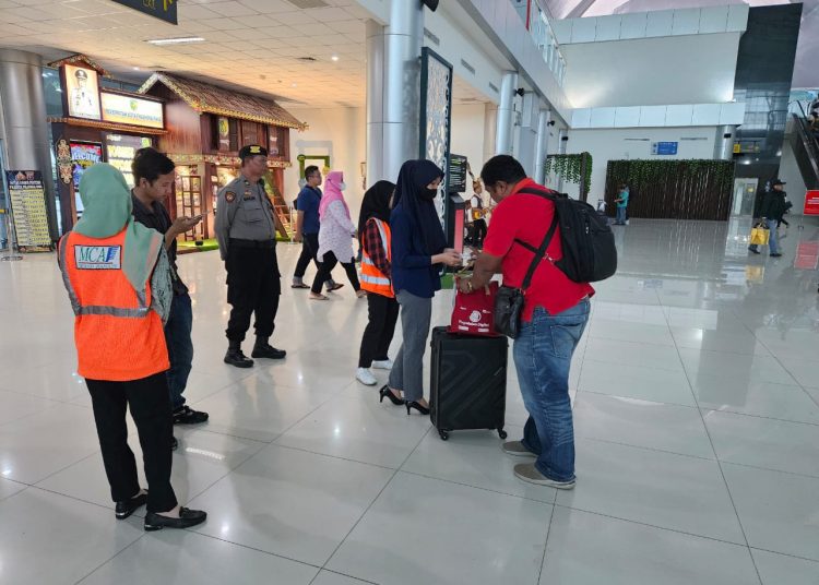 Polresta Palangka Raya, Polda Kalteng menggelar pos pengamanan di bandara (Foto: Rizal)