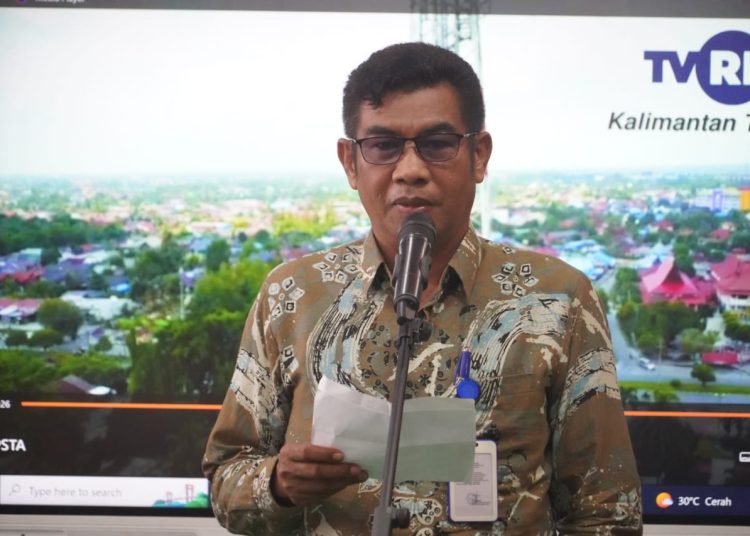 Kadiskominfosantik Prov. Kalteng Agus Siswadi saat menyampaikan sambutan pada acara Sertijab Kepsta TVRI Kalteng.(Photo/dede)