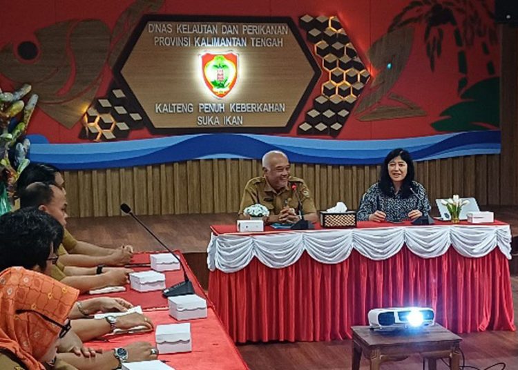 Suasana pertemuan Dislutkan Prov. Kalteng menerima kunjungan Tim Peneliti SITH-ITB.(Photo/t2n)