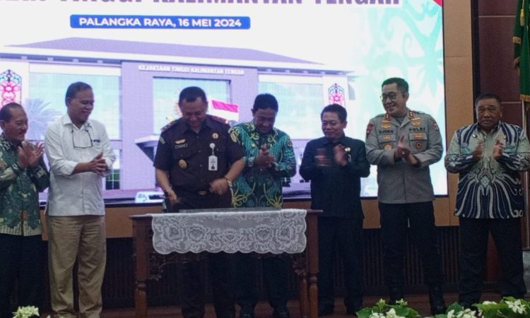 Ketua DPRD Kalteng Hadiri Peresmian Gedung Baru Kajati Kalteng 