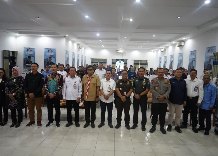 Pemerintah Kabupaten (Pemkab) Barito Selatan melalui Dinas Komunikasi dan Informatika (Diskominfo) Kabupaten Barito Selatan mengikuti Focus Group Discussion (FGD) dan Rapat Koordinasi Wilayah (Rakorwil) Komisi Penyiaran Indonesia Daerah Kalteng bertempat di Aula Dandang Tingang Palangka Raya, Rabu (14/8/2024). (ist)