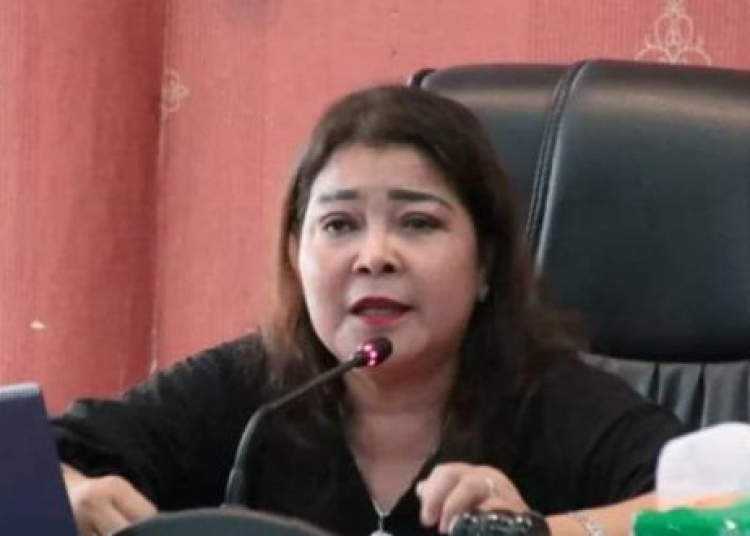 Ketua Komisi B DPRD Kota Palangka Raya Nenie Adriati Lambung