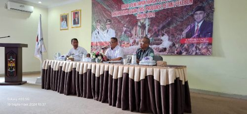 Kabid Lohsar saat memimpin Rapat Penetapan Harga TBS Kelapa Sawit.(Photo/levri)