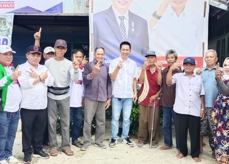 Calon Bupati/Wabup Kapuas H. M. Wiyatno - Dodo jalankan tahapan Kampanye dengan melaksanakan Kampanye bersama Calon Gubernur Kalimantan Tengah H. Nadalsyah Koyem di Desa Mantangai Hilir Kecamatan Mantangai. Rabu, 2/10/2024. (Ist)