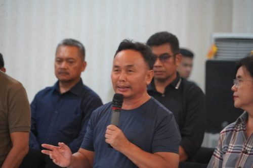 Gubernur Kalteng H. Sugianto Sabran saat menyampaikan arahannya dihadapan para tenaga pendidik di Barito Utara.(Photo/rizaldi)