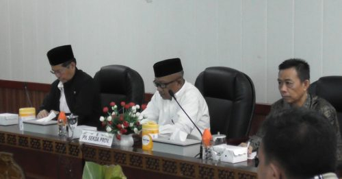 Plt. Sekda Prov. Kalteng HM. Katma F. Dirun saat menggelar jumpa pers terkait pelaksanaan MTQ VII KORPRI Tingkat Nasiona Tahun 2024 di Palangka Raya.(Photo/ivan)