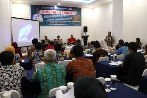 Narasumber saat menyampaikan Materi Kegiatan.(Photo/ppid)