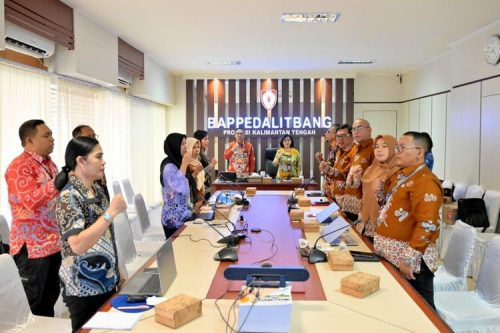 Rapat Final Monitoring dan Evaluasi Pendampingan SSGI Kabupaten/Kota secara daring dan luring yang dilaksanakan di Ruang Rapat Kepala Bappedalitbang.(Photo/ist)