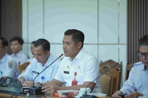 Plt. Kepala Dinas Pendidikan Kalimantan Tengah, Muhammad Reza Prabowo, memaparkan berbagai program unggulan yang telah dan akan dijalankan oleh Dinas Pendidikan Kalteng.(Photo/mediadisdik)