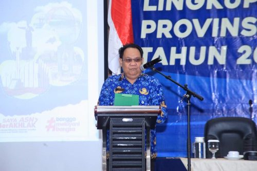 Sekretaris DLH Prov. Kalteng Noor Halim saat menyampaikan sambutan.(Photo/a)