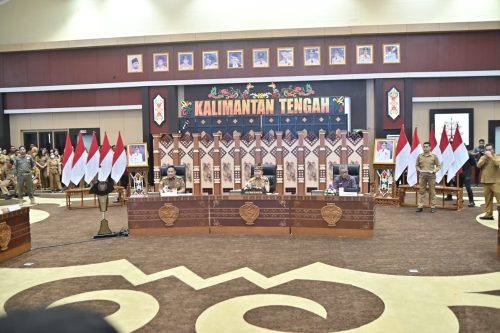 Gubernur Kalteng H. Agustiar Sabran saat menyampaikan arahan terkait pentingnya pendidikan bagi generasi muda Kalteng.(Photo/media disdik)